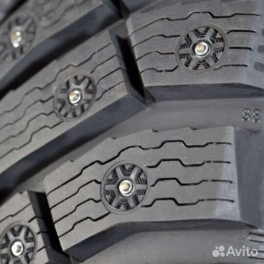 Michelin X-Ice North 4 225/40 R19 93H