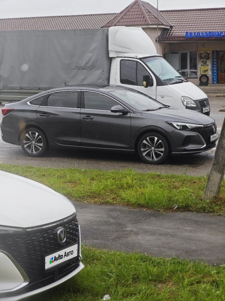 Changan Eado Plus: фото владельца