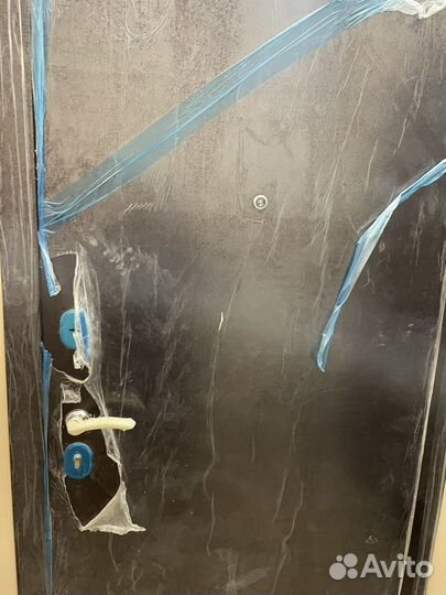 Металлическая дверь бу 90 200