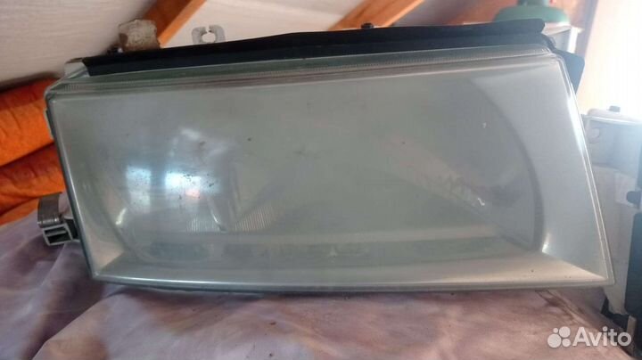 Фара левая, правая Skoda Octavia