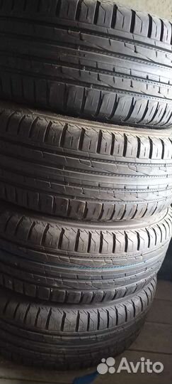 Nokian Tyres Hakka Black 2 215/65 R16
