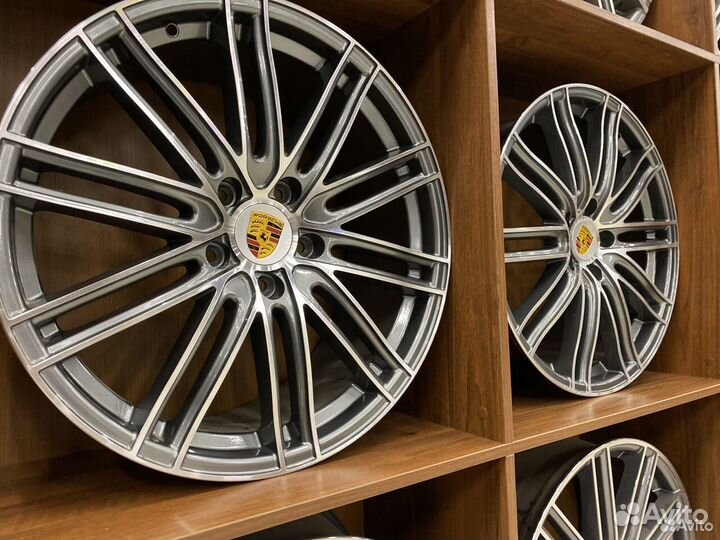 Диски R21 5x130 для Porsche Panamera