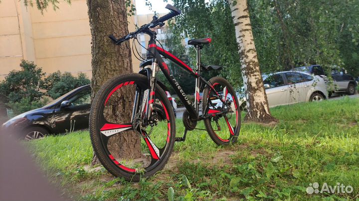 Велосипед модный черный красный 26 дюймов