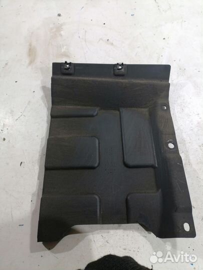 Пыльник двигателя левый (Geely Coolray)