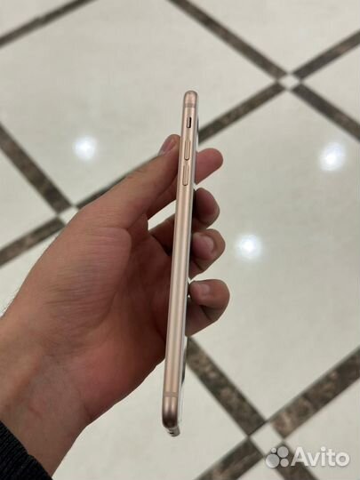 iPhone 8 Plus, 64 ГБ