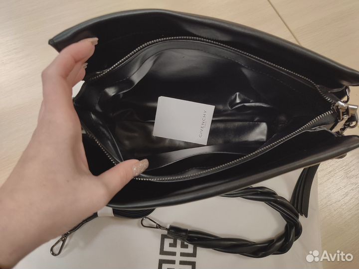 Сумка Givenchy
