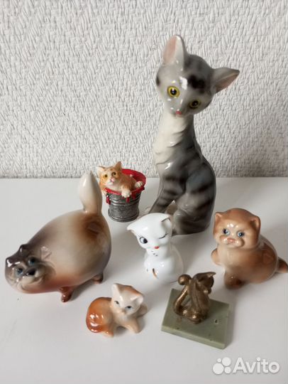 Статуэтки, фигурки кошек