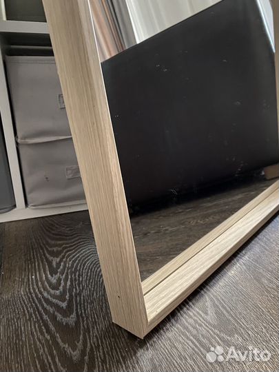 Зеркало настенное