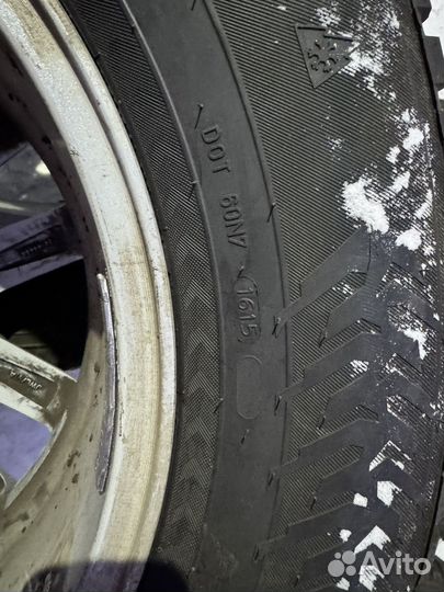 Продам комплект дисков с резиной Land cruiser 200