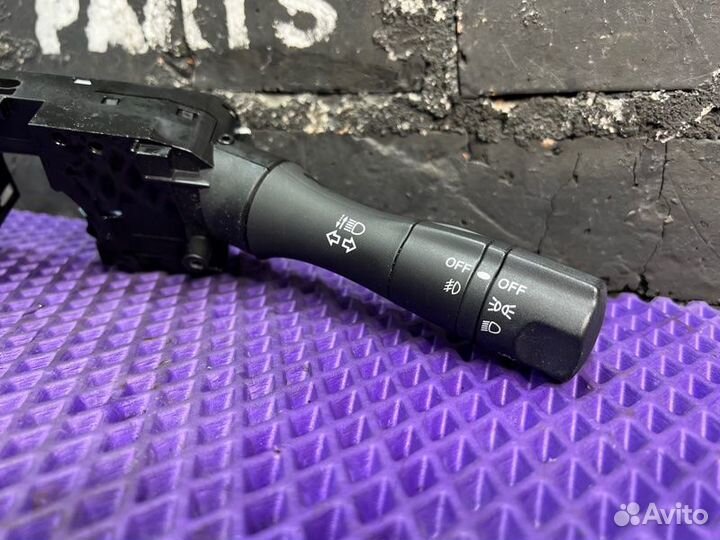 Подрулевой переключатель Nissan Juke YF15-207023