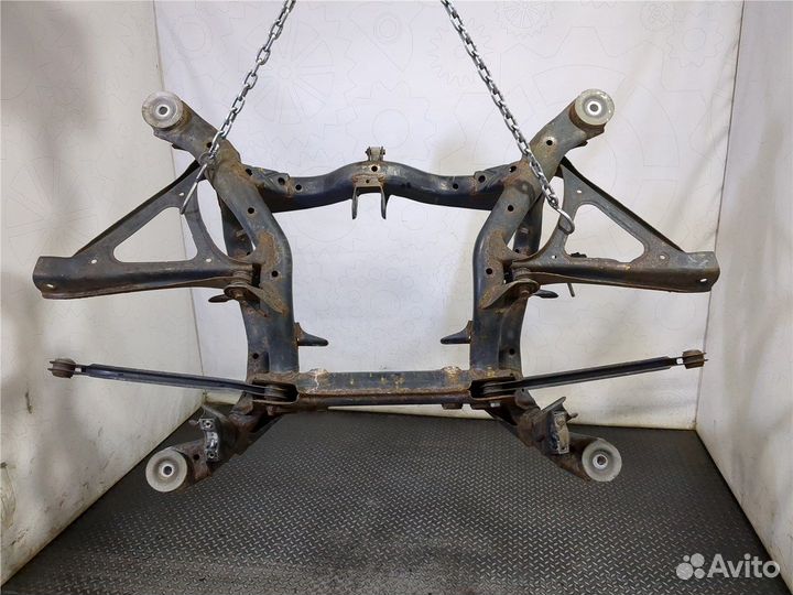 Балка подвески задняя Volkswagen Touareg, 2011