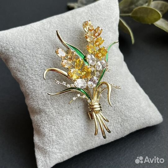 Брошь букет