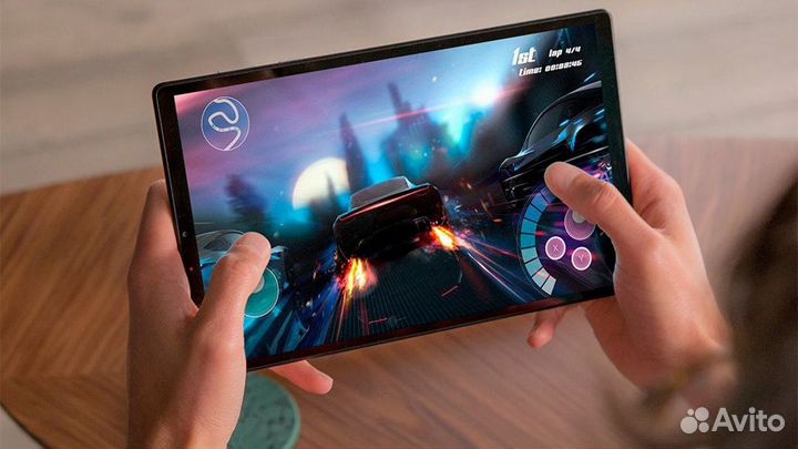 Планшеты Большой яркий дисплей и стильный дизайн