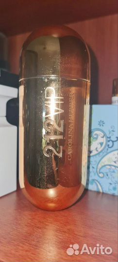 VIP 212 Carolina Herrera