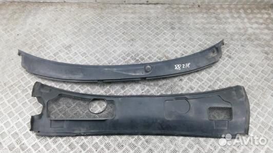 Накладка декоративная (жабо, дождевик) audi A6 C6