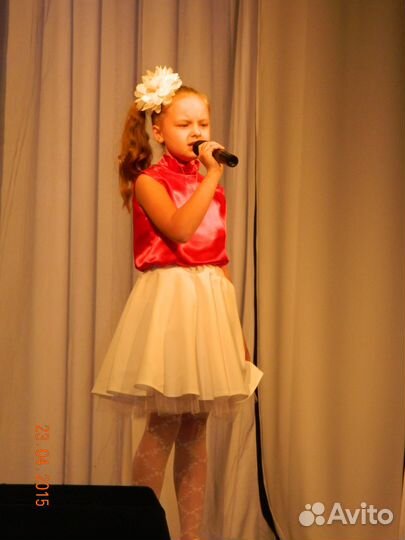 Продам праздничный костюм