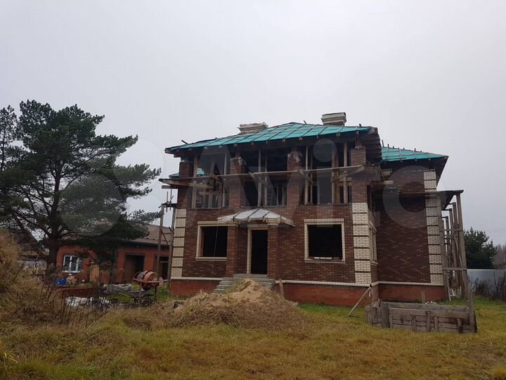 Коттедж 450 м² на участке 50 сот.