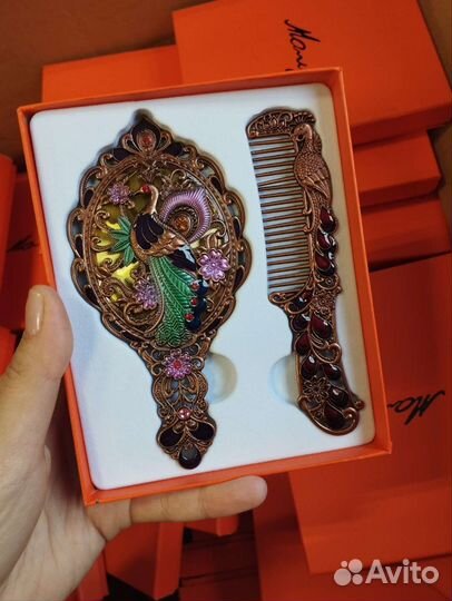 Подарочный набор зеркало + расческа Турция