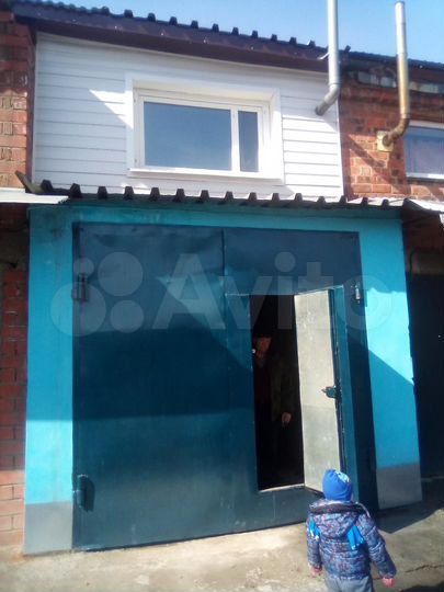 Гараж, > 30 м²