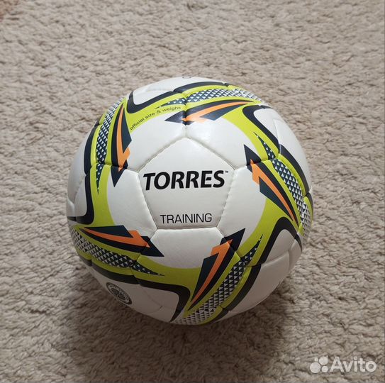 Футбольные мячи