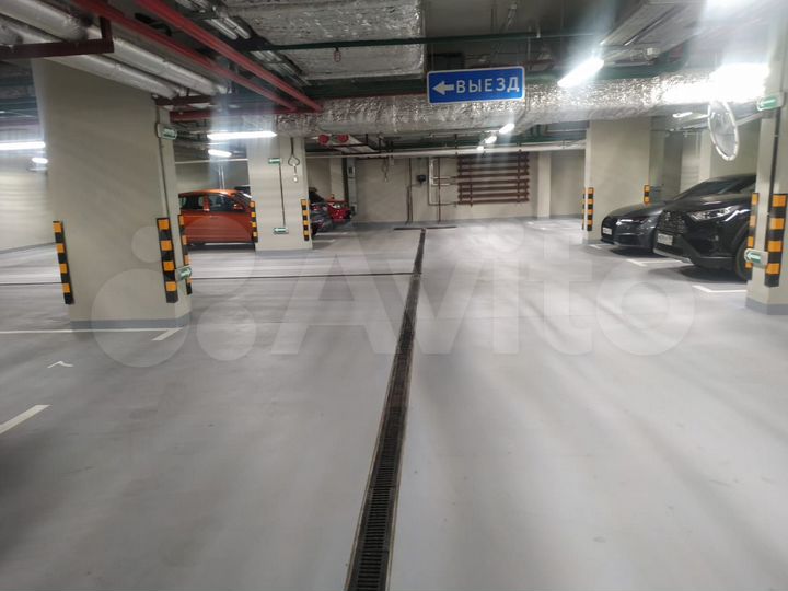 Машиноместо, 15 м²