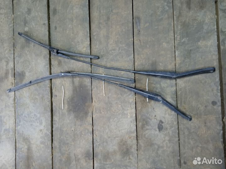 Поводки дворников Ford Focus 2 (Форд Фокус 2)