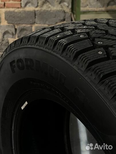 Pirelli Formula Ice 235/65 R17 108T