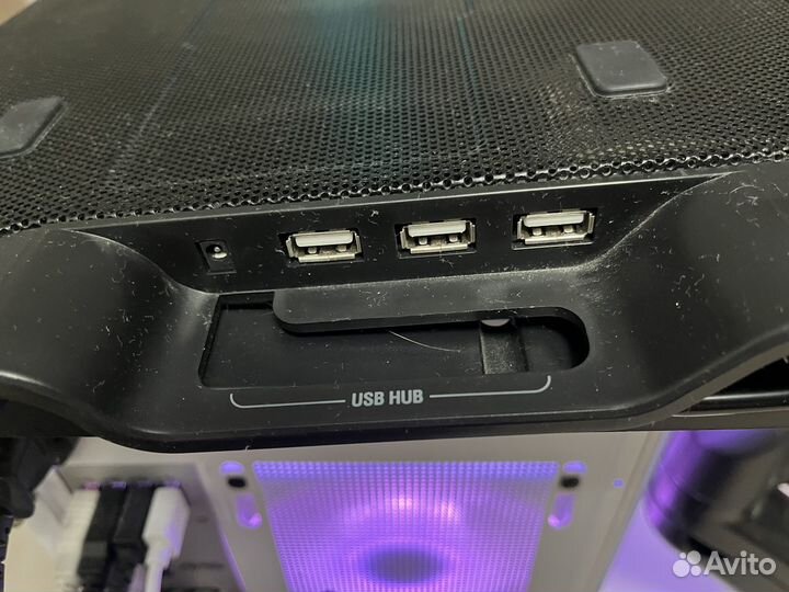 Подставка с охлаждением для ноутбука