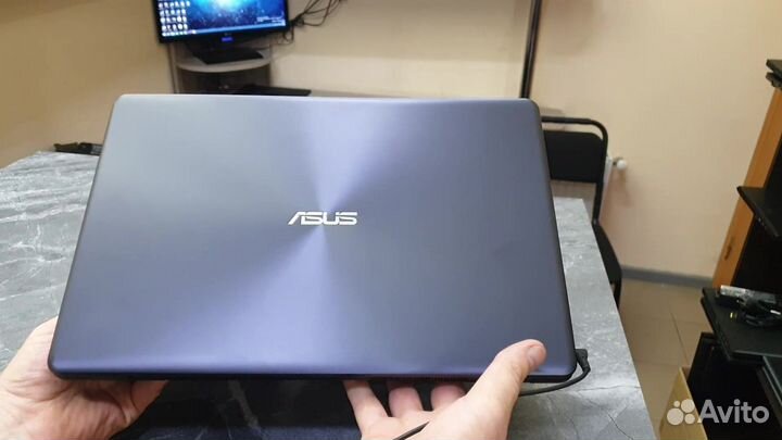 Ноутбук Asus (игровая видеокарта, 1 Терабайт )