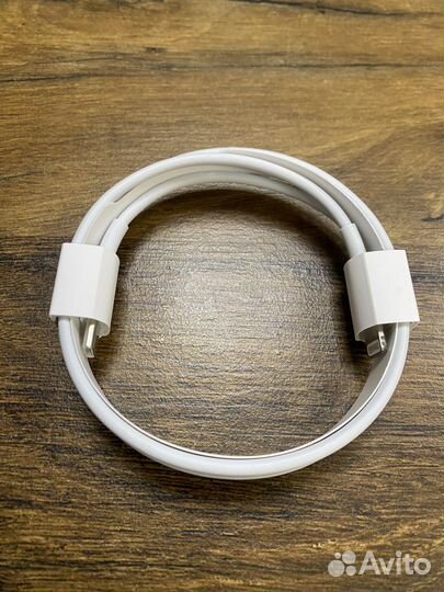 Оригинальный кабель Apple USB C / Lightning