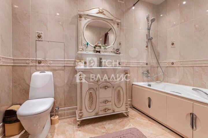 3-к. квартира, 110 м², 5/5 эт.