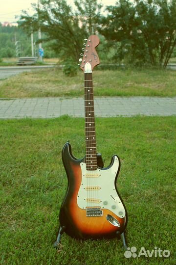 Электрогитара Roje Stratocaster Made In Japan