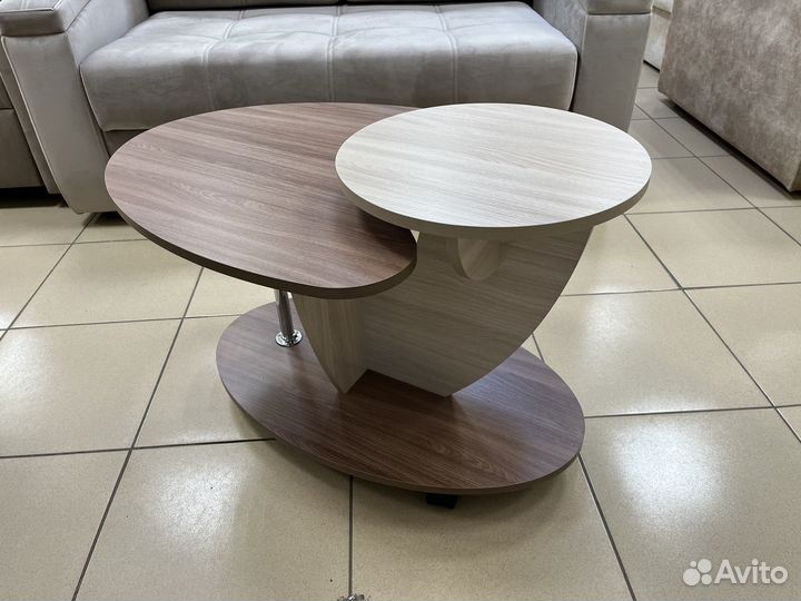 Столик журнальный