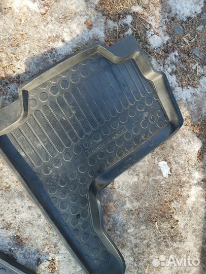 Коврики в автомобиль