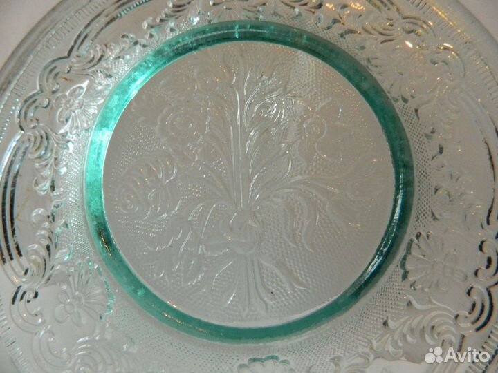 Антикварная тарелка