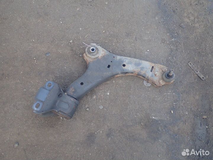 Рычаг подвески Volvo V70, 2007