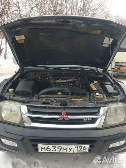 Капот Монтеро 3 (Педжеро 3 )