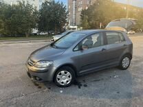 Volkswagen Golf Plus 1.6 AT, 2008, 144 000 км, с пробегом, цена 800 000 руб.