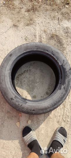 Kumho Ecsta HS51 235/55 R17