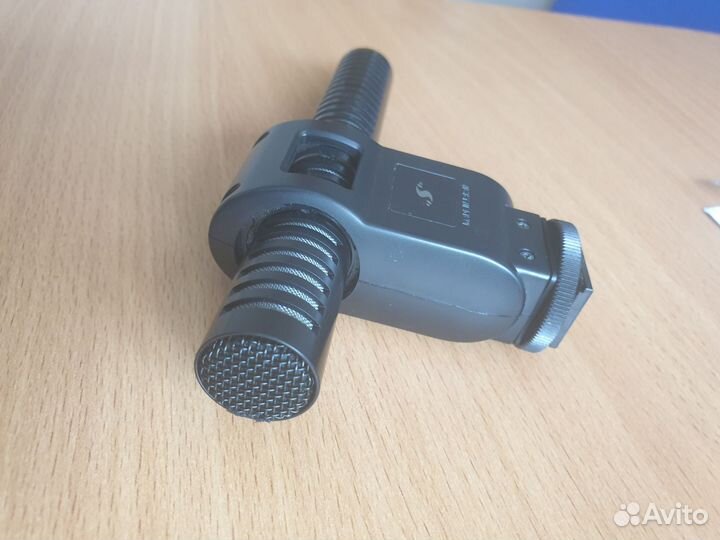 Направленный микрофон Сanon DM-50