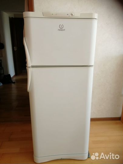 Холодильник Indesit R27G