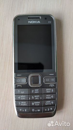 Телефон Nokia E52