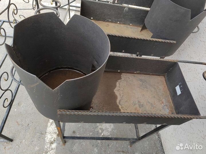 Мангал с крышей