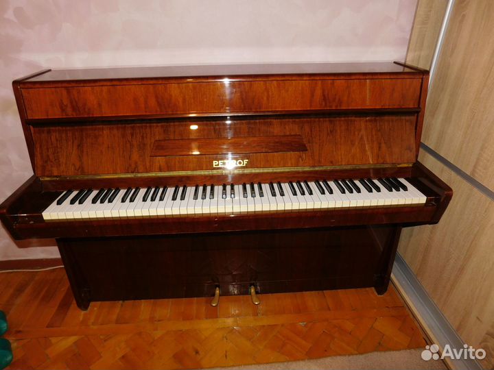 Пианино petrof