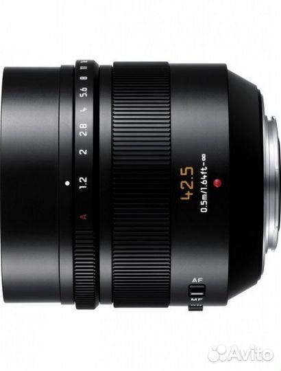 Panasonic Nocticron 42.5mm f/1.2