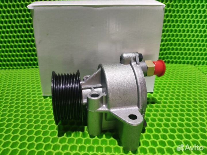 Насос вакуумный Ford Transit 2.4 TD RWD 2000 -2014