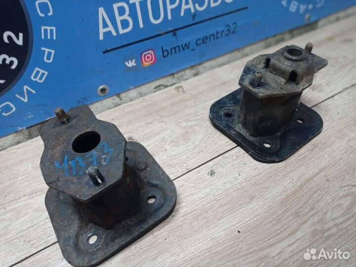 Кронштейн заднего усилителя на BMW 5 Е60