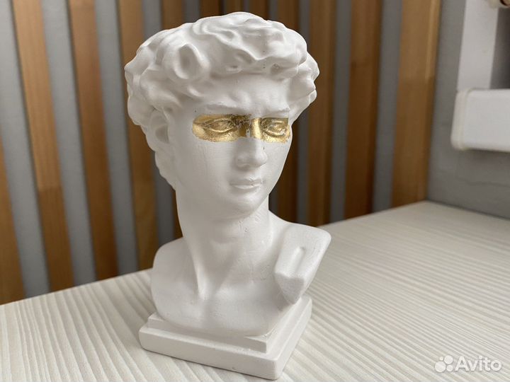 Кашпо Давид декор из гипса