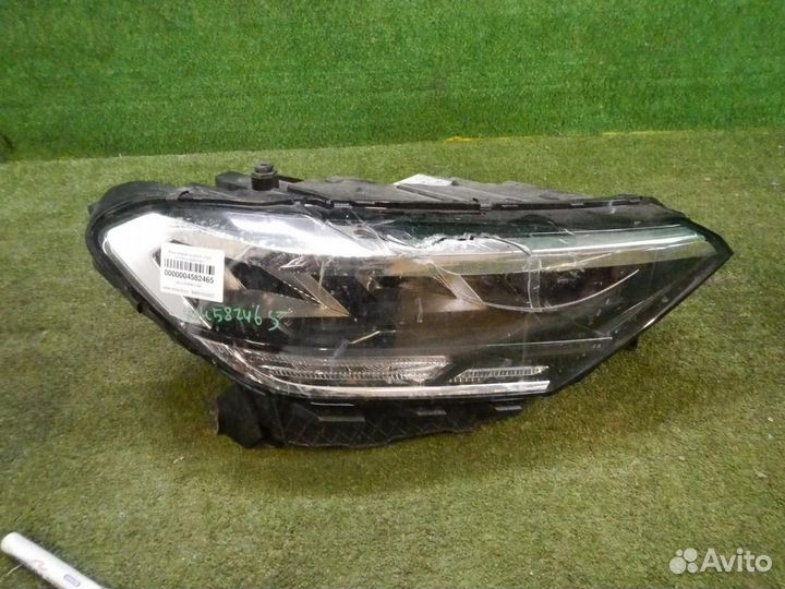 Фара правая Volkswagen Polo