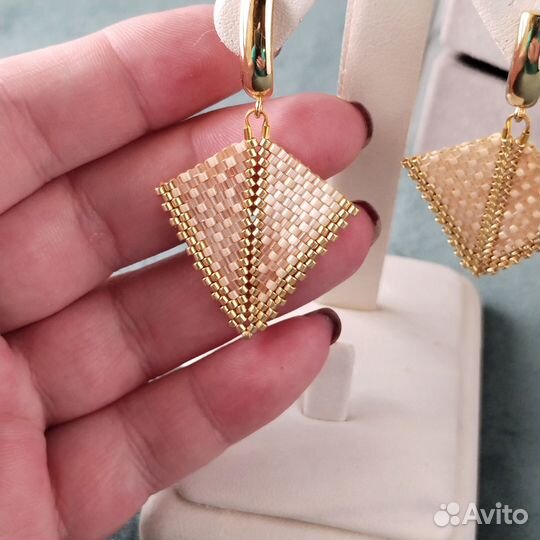 Украшения из бисера — комплект «Золотой час»